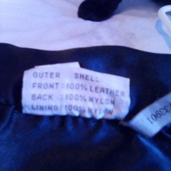 Bermans Ladies Black Leather Vest... - Picture 3 of 7